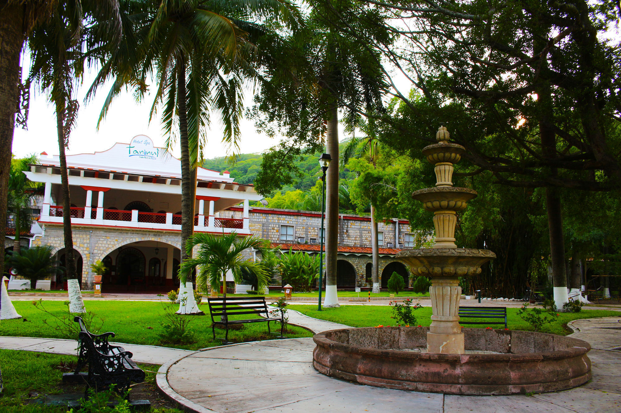 Hotel Spa Taninul Los Puentes Exterior foto